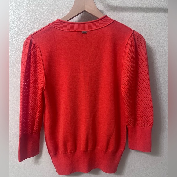 ST. JOHN Red 100% Wool Sweater Top Yellow Label - Picture 6 of 7
